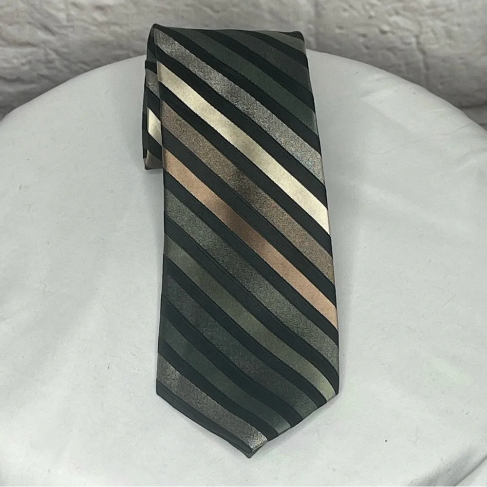 Claiborne Men's Striped Metallic Green Neck‎ Tie